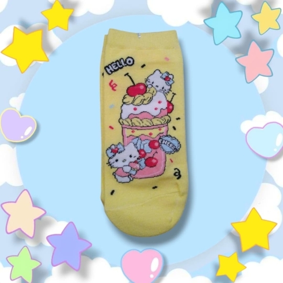Hello Kitty Yellow Ice Cream Socks - Picture 1 of 1